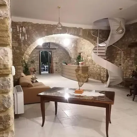 فندق مبيت وإفطار Celeste - Palazzo D'addario 4*