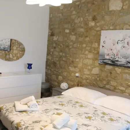 Celeste - Palazzo D'addario 4*